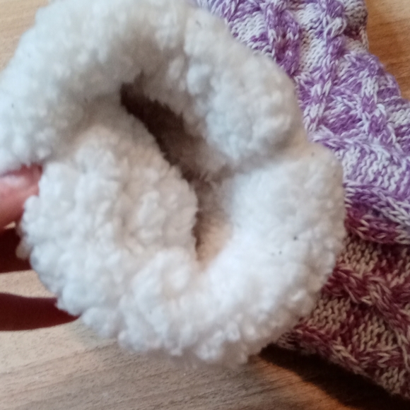 JUST COZY -  Warm Winter Slippers (purple)🧦💜 - Picture 3 of 4